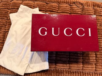 Authentic Gucci Shoe box with shoe dust bag