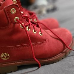 Red Timberland 