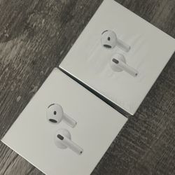 Apple AirPods (BRAND NEW)