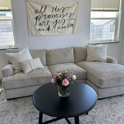 MACY’S RYDER 2 PIECE SOFA WITH CHAISE