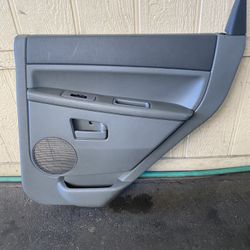 06 Cherokee Rear Right Door Panel