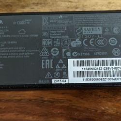 Genuine Lenovo Ac Adapter  / Power Charger Supply Model Adlx90nlc3a  90W 
