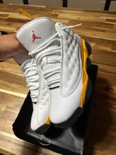 Air Jordan 13 Retro White University Del Sol