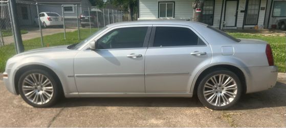 Chrysler 300 for parts or whole car