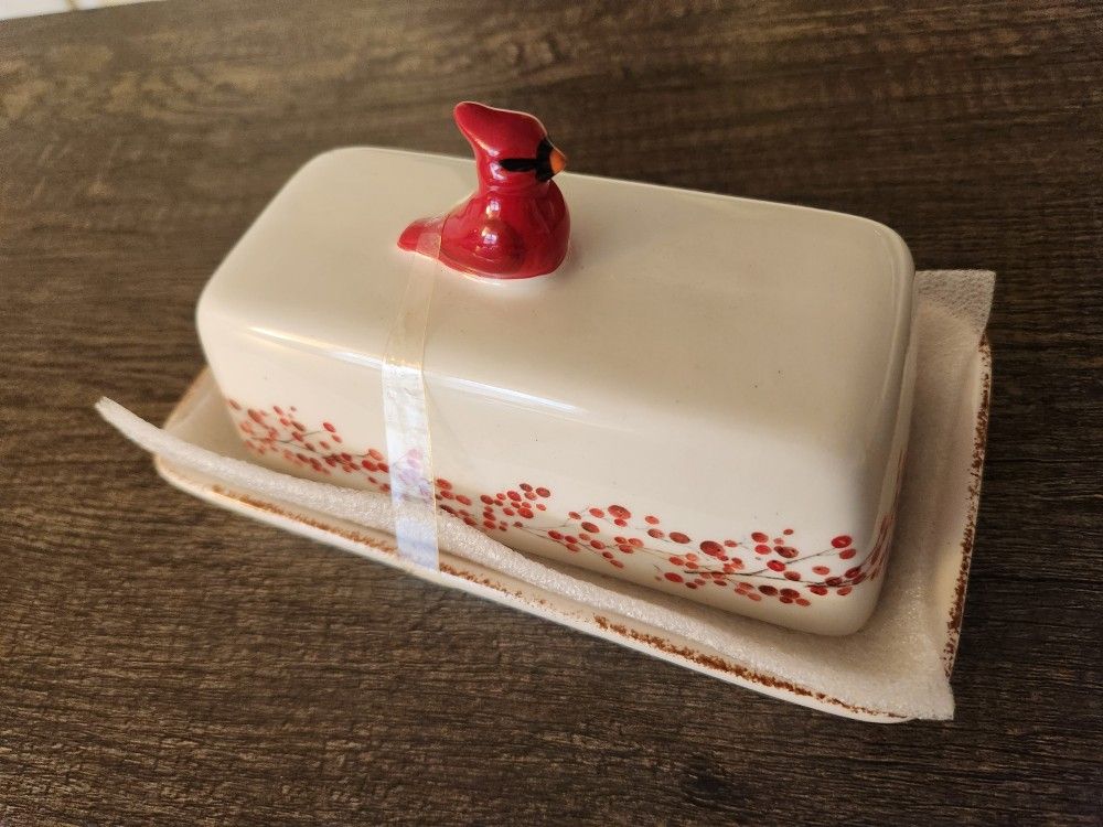 Charming Potter's Studio Cardinal Covered Butter Dish