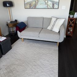 Multiple Pieces of Furniture - Great Condition!