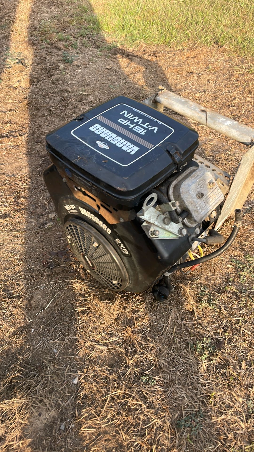 16hp V-twin Vanguard Briggs & Stratton Engine