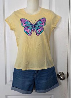 - Girls' shorts and blouse set.