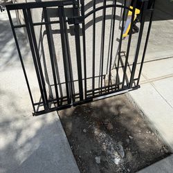 Safety gate for stairs