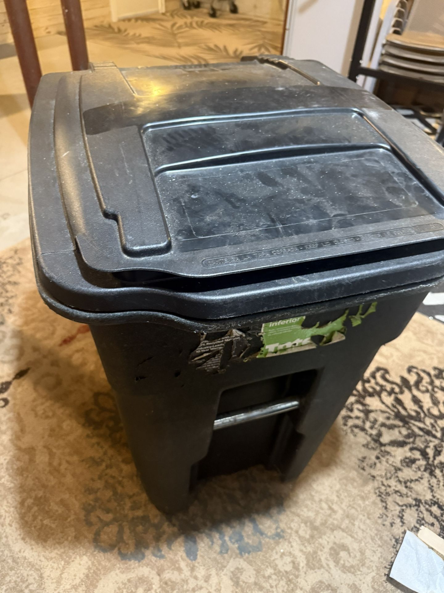 Trash Can 48 Gallon