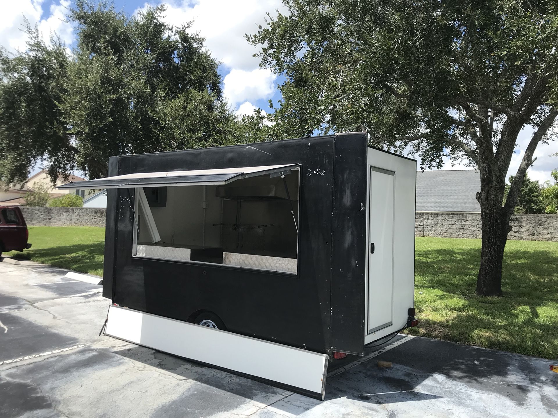 FOOD TRAILER/ CONCESSION TRAILER