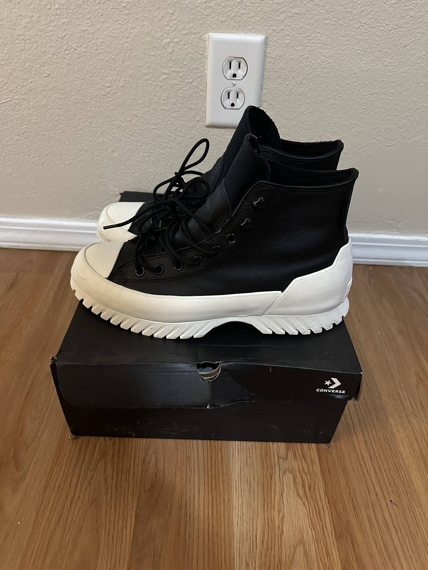Converse Boots