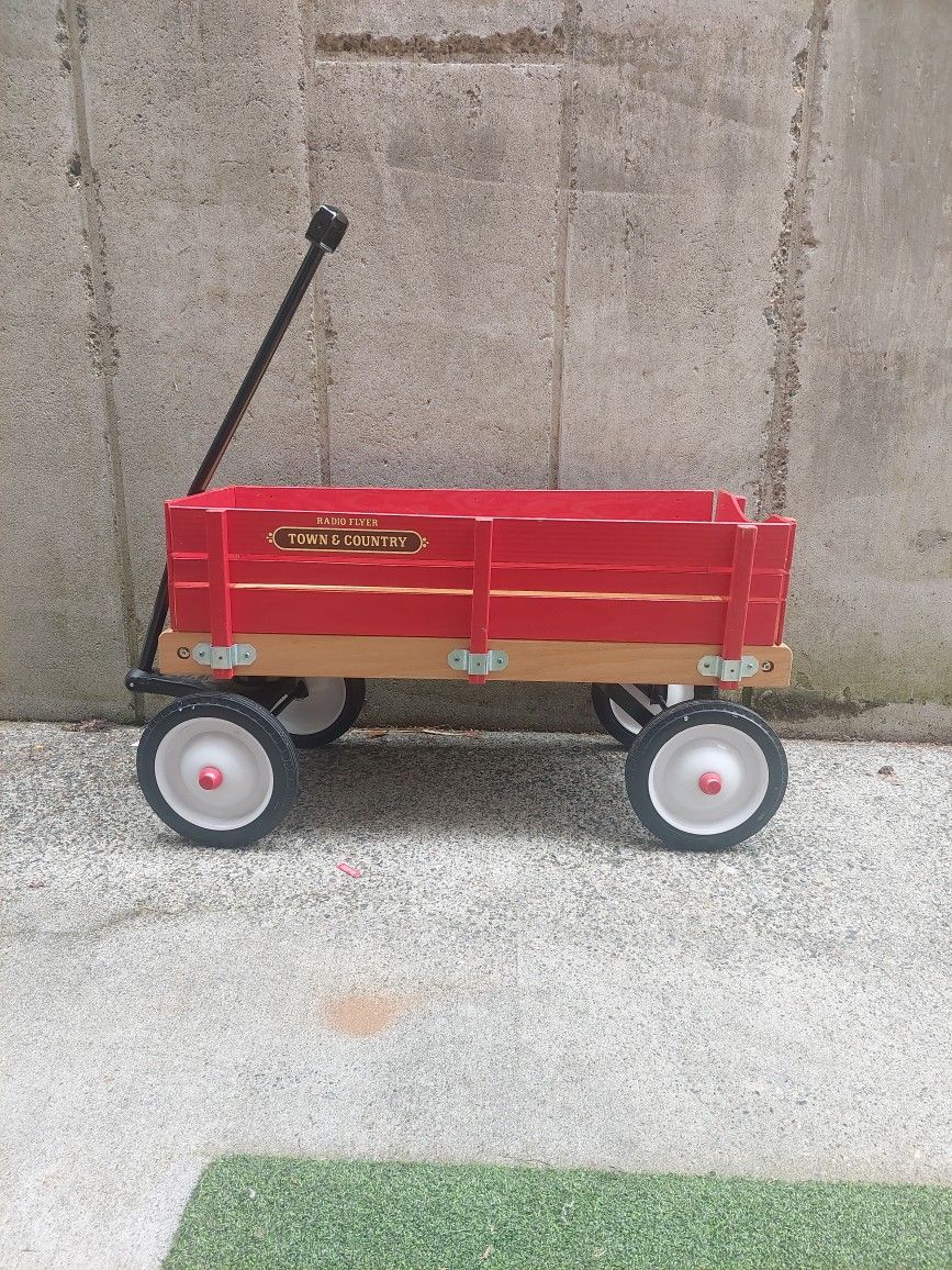Town & Country Radio Flyer
