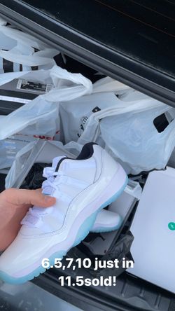 Jordan 11 Legend Blue 