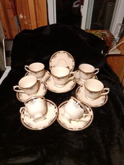 8 Cups & 8 Saucers LENOX HARTWELL HOUSE Bone China