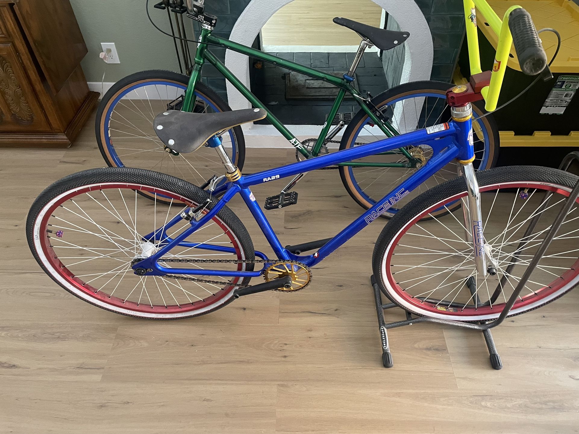 29” race inc 26” S&M.  bmx bikes 