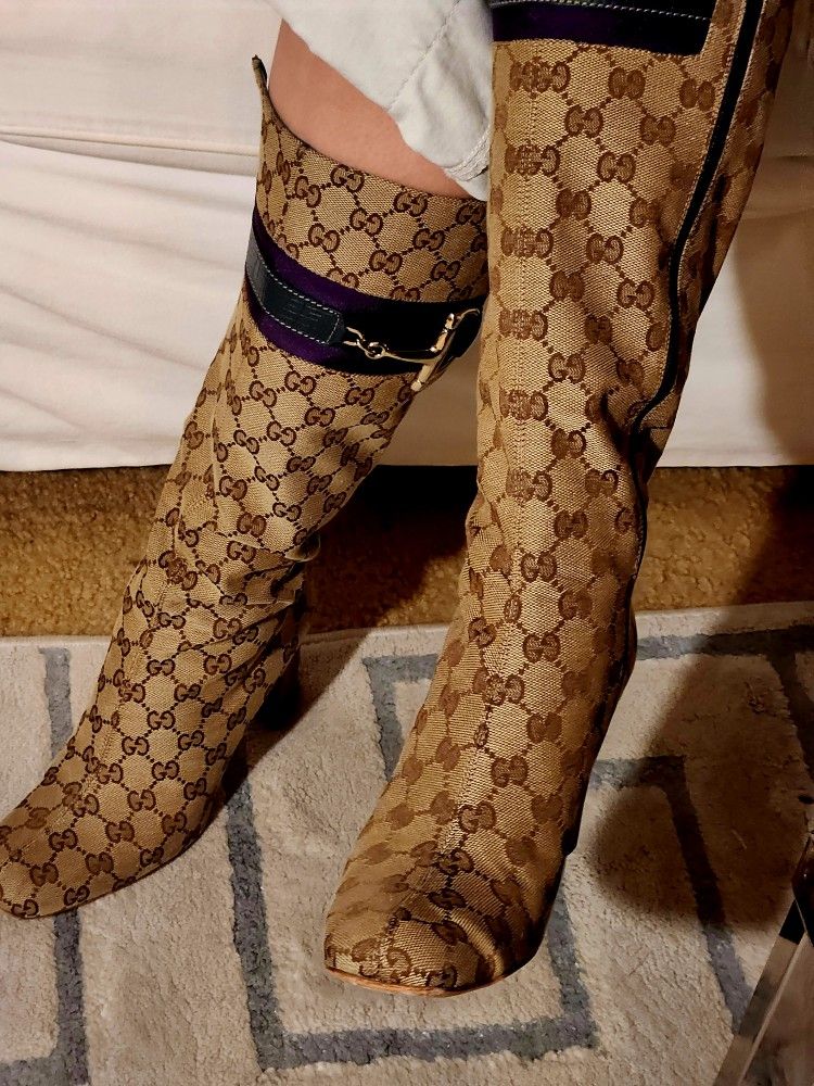 Gucci
Long Brown Cloth Western BOOTS Size 39