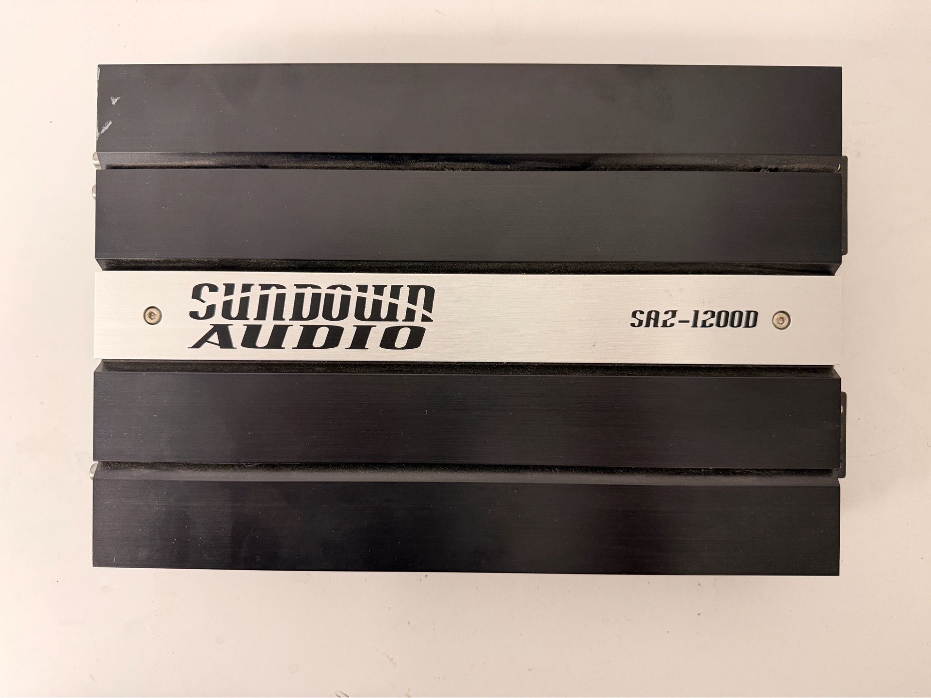 Sundown Audio SAZ-1200D