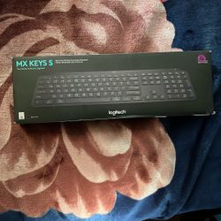 Logitech MX KEYS S keyboard Bluetooth 