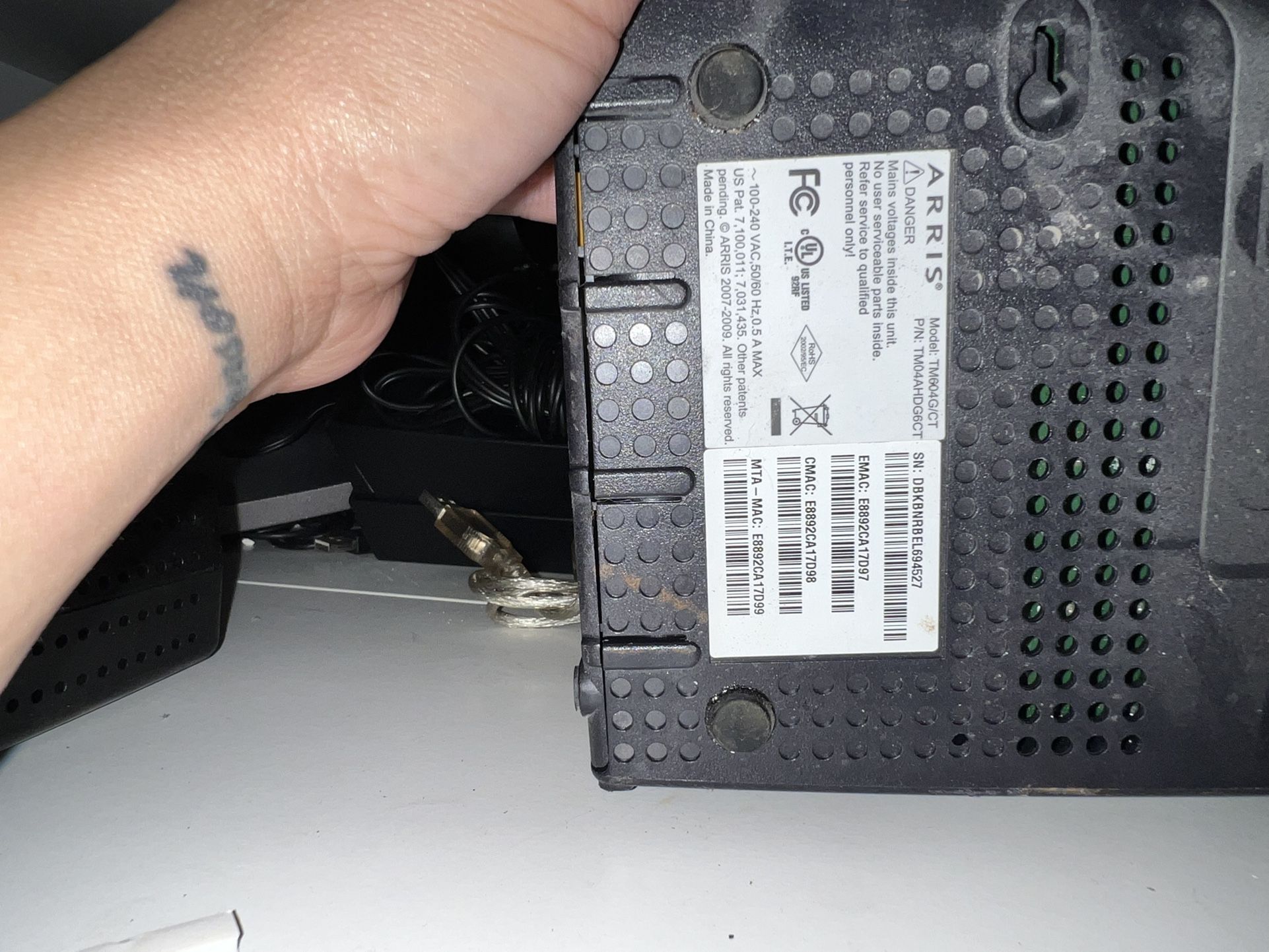 Arris TM604 G/T Cable Modem