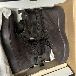Nike SF Air Force 1 High Triple brown