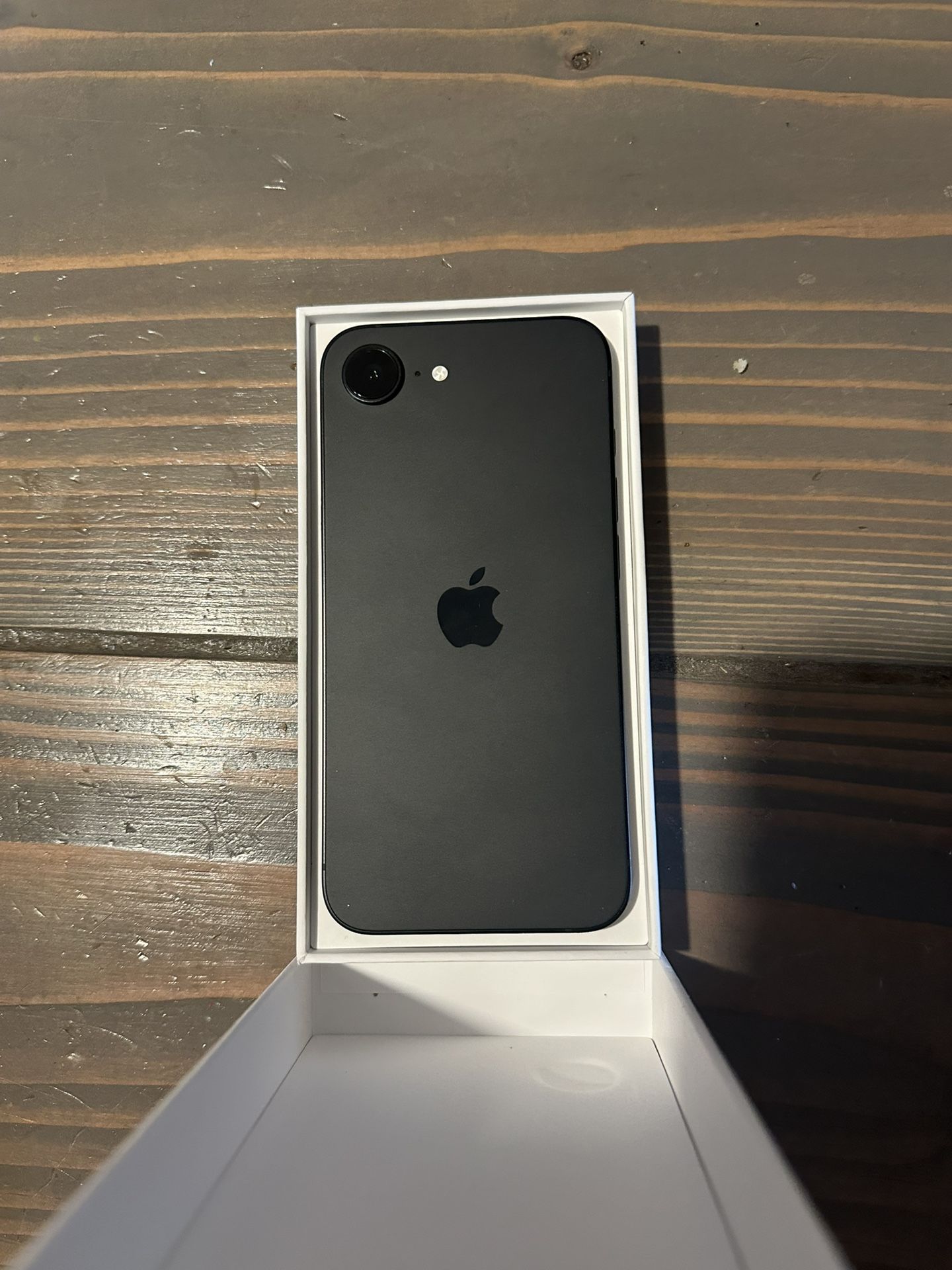 iPhone 16E