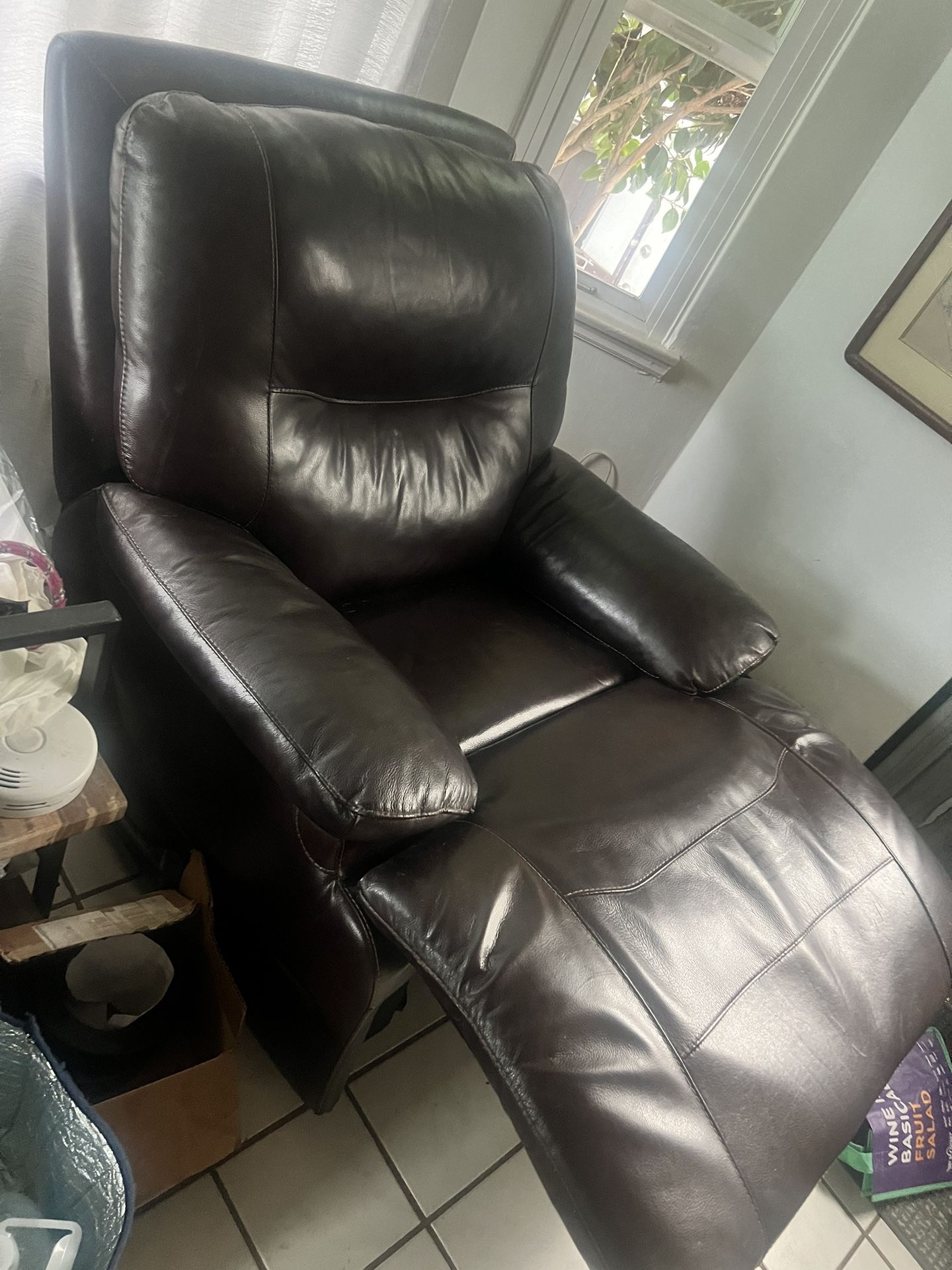 Bristol Manual Recliner