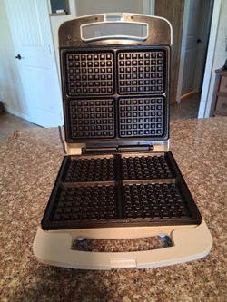 Waffle maker