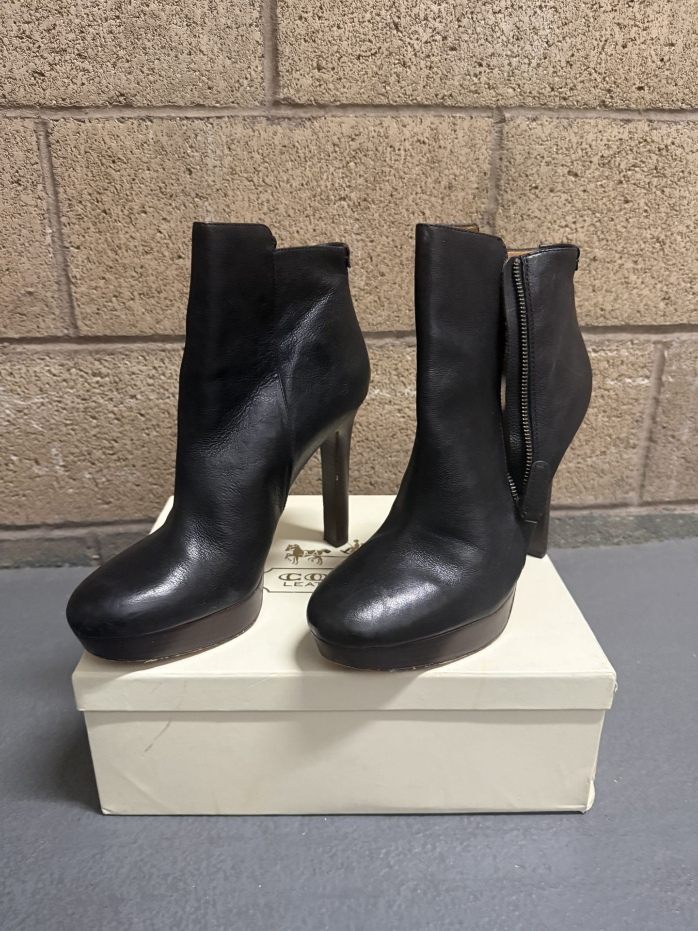 Coach Chryssa Waxy Leather Black Size 11 Ankle Boots Q1552 Women’s