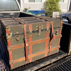 Vintage Steamer Trunk