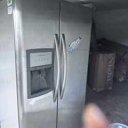 Stainless Steel Refrigerator Works Great 