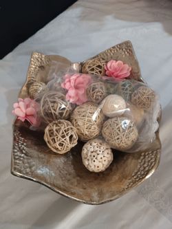 Gold Decorative Bowl with Filler Balls