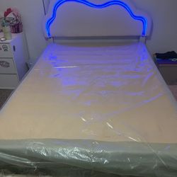 Full Size Bed With Led Lights 