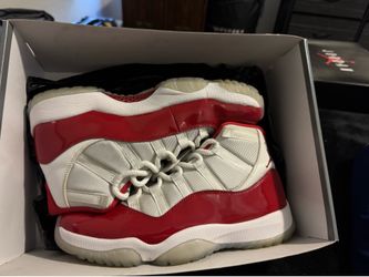 Cherry Red 11’s Sz 10