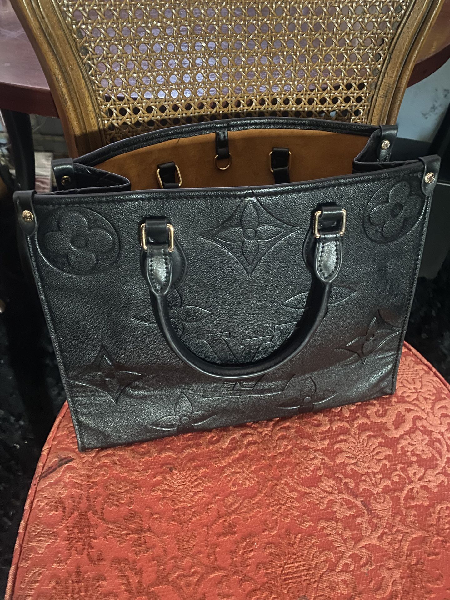Louis Vuitton On The Go MM