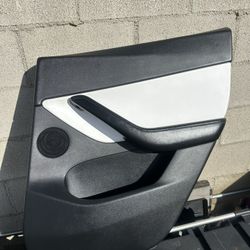 Tesla Model Y Door Panel