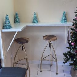 Quartz Bar And Stools
