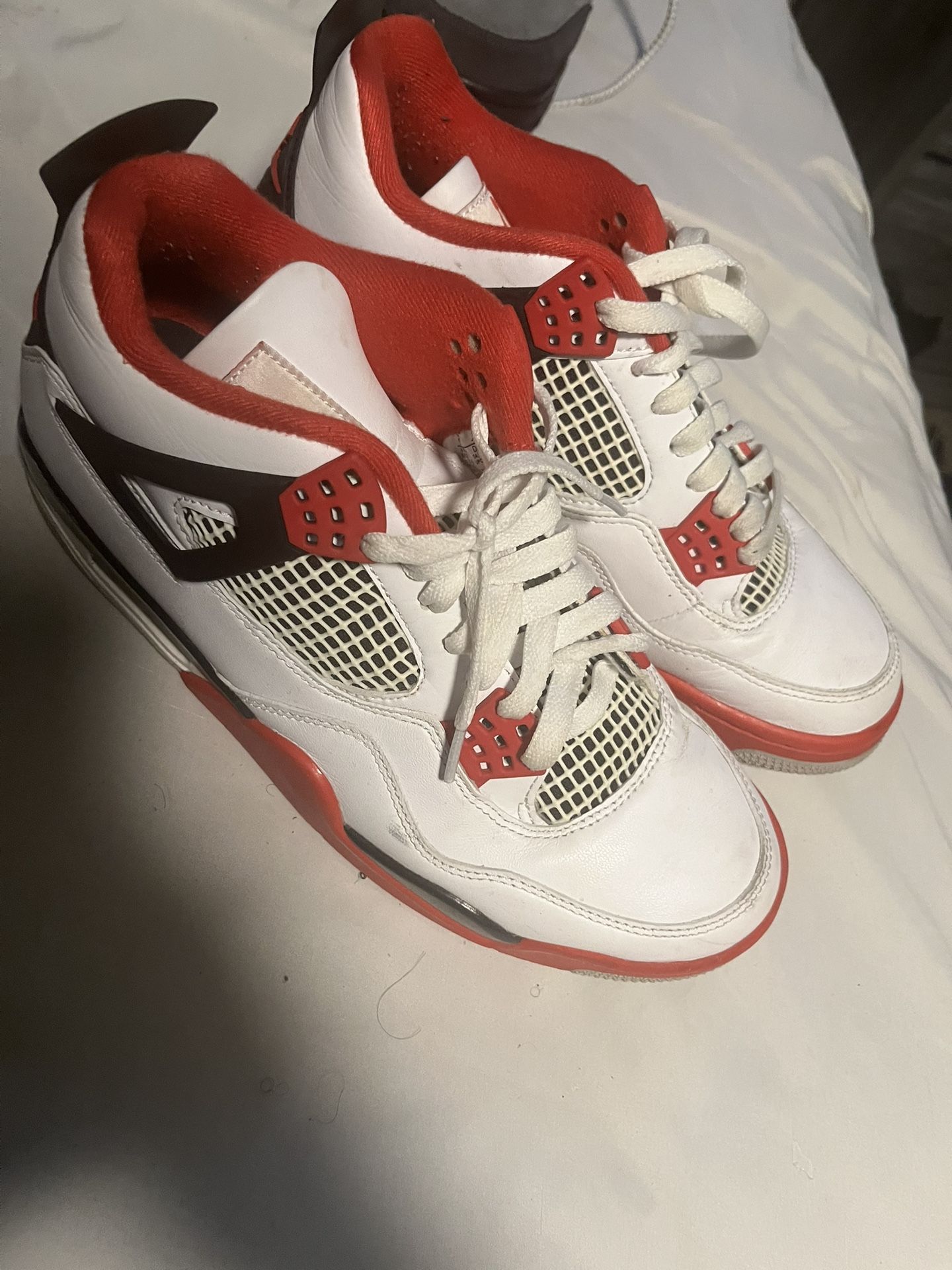 Jordan 4s
