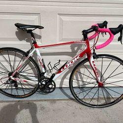 LOOK Rival French Engineered Racing Bike. 