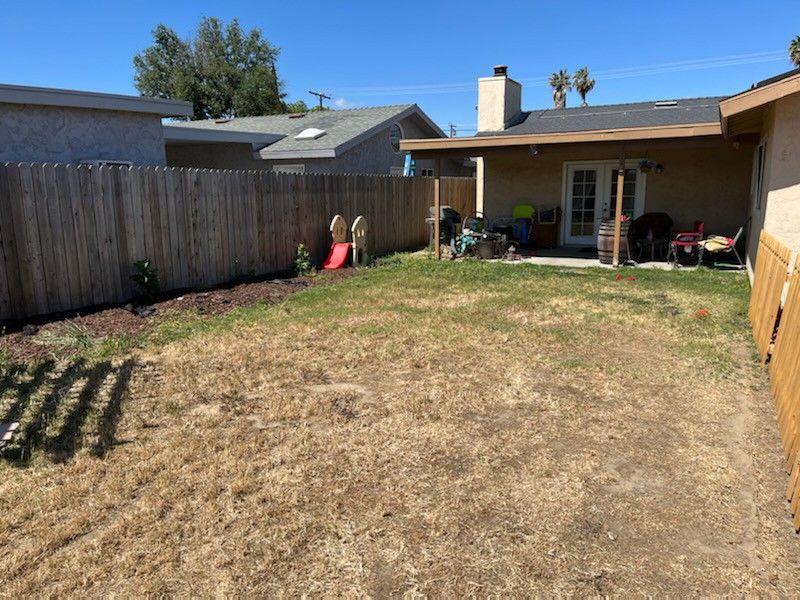 Bobcat   Dump Trailer Dirt Rock 