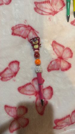Lots-o build-able pen