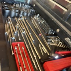 SNAP ON TOOLS LOT TOOLS 