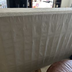 Free Box Spring full