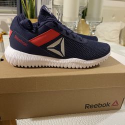 REEBOK FLEXAGON ENERGY TR Women . Never  Used..Training shoes, flexible and comfortable Size 7.. News In Box Original . 
