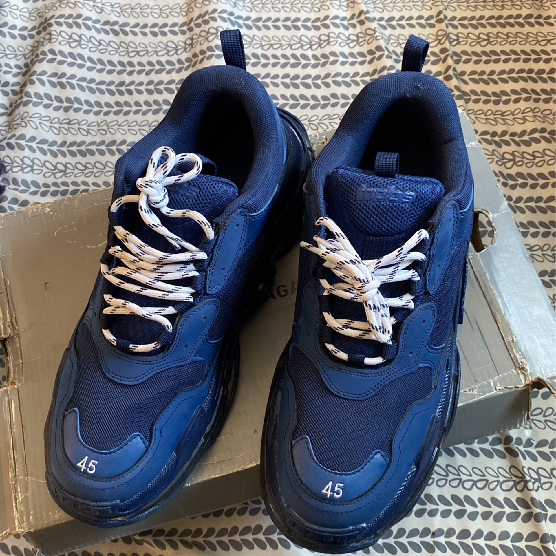 Balenciaga Triple S for Sale in Warren MI OfferUp