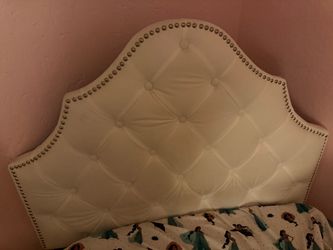 White Tufted Upholstered Headboard with Twin Bed