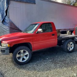 1994 Dodge Ram V8 5 Speed Manual 4×4