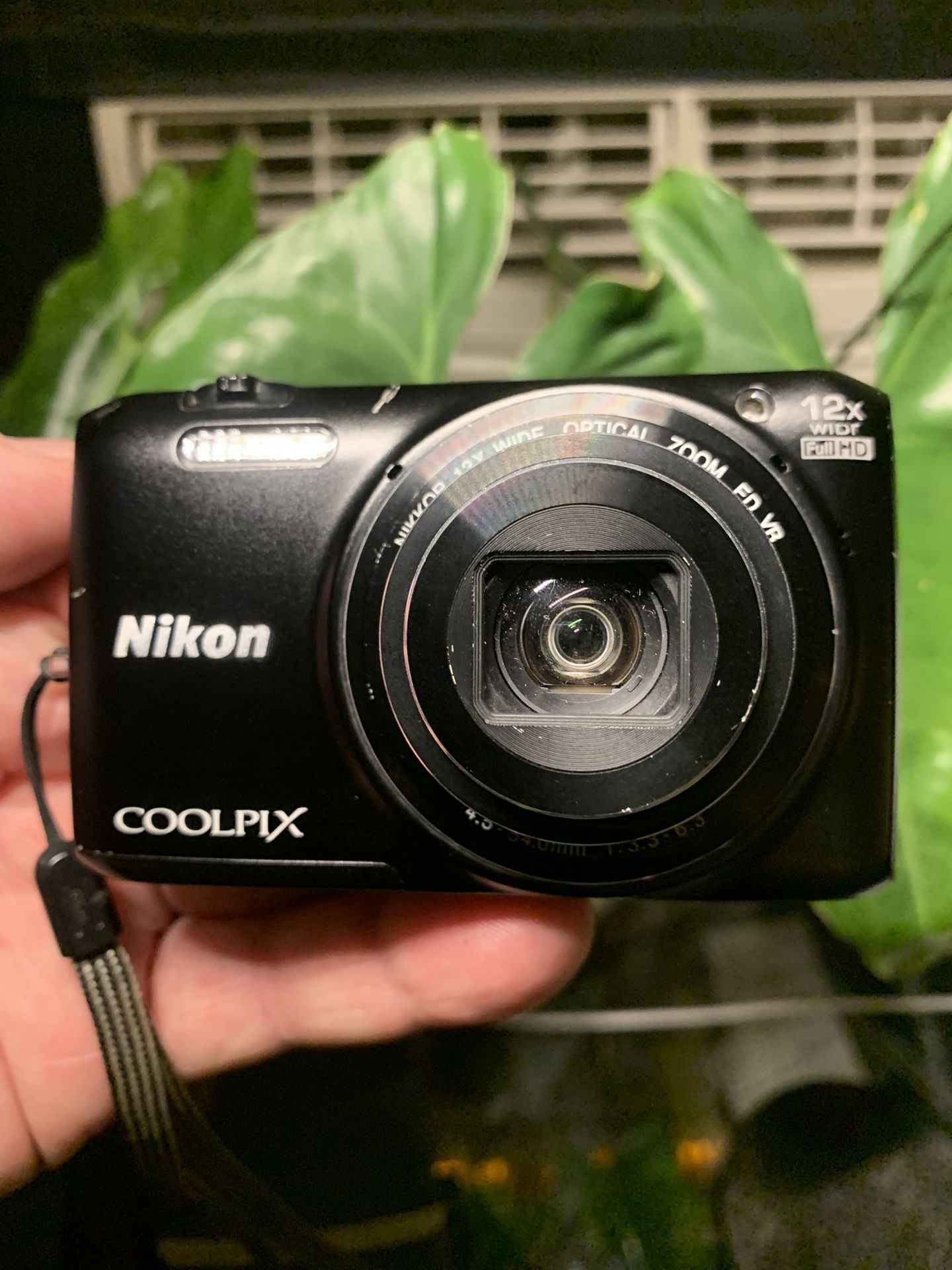 Nikon COOLPIX S6800 Digital Camera