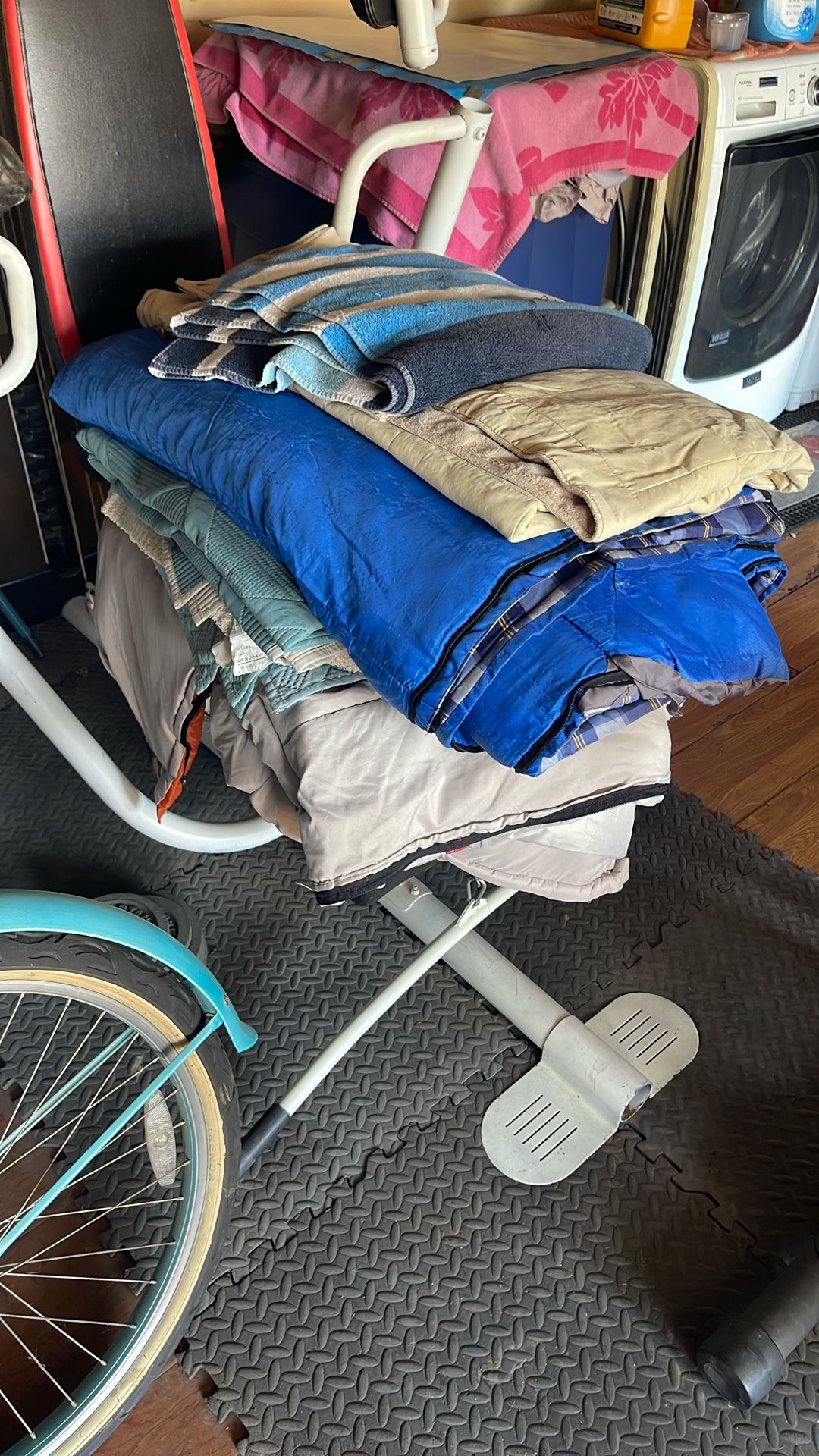 Dog blankets free