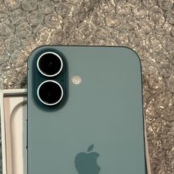 iPhone 16 Green UNLOCKED 100% Battery Health 